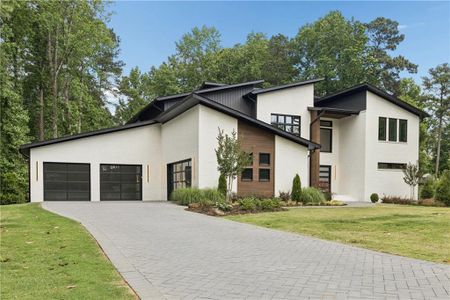 New construction Single-Family house 1000 Clementstone Ne Dr, Sandy Springs, GA 30342 - image