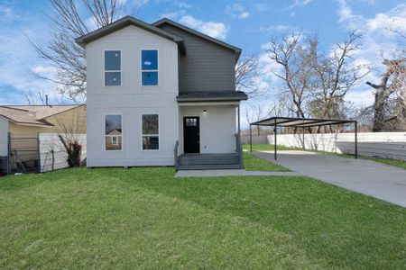 New construction Single-Family house 9214 Faircroft Drive, Houston, TX 77033 - photo 0