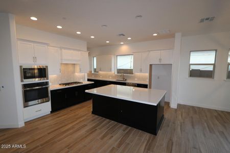 New construction Single-Family house 32535 N 135Th Dr, Peoria, AZ 85383 The Lampton- photo 11 11