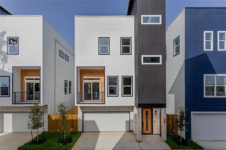 New construction Single-Family house 713 Boundary St, Houston, TX 77009 - photo 0