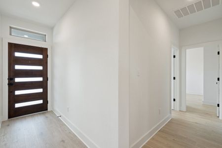 New construction Single-Family house 168 Rieber Rd, Kyle, TX 78640 plan Cypress - image 10