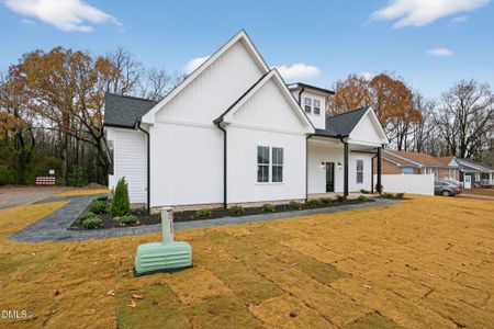 New construction Single-Family house 2126 Fieldcrest Rd E, Wilson, NC 27893 - image