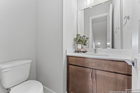 New construction Townhouse house 7944 Kennedy Hl, San Antonio, TX 78235 - image 9