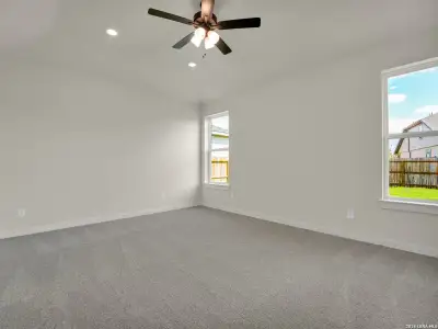 New construction Single-Family house 6410 Monarch Trce, San Antonio, TX 78253 plan Berkshire - image 19