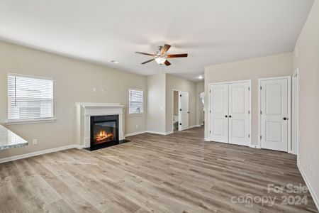 New construction Single-Family house 8205 Stonemere Ln, Charlotte, NC 28215 null- photo 7 7