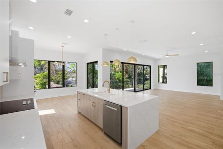 New construction Single-Family house 1943 Shore Acres Blvd Ne, St. Petersburg, FL 33703 - image 11