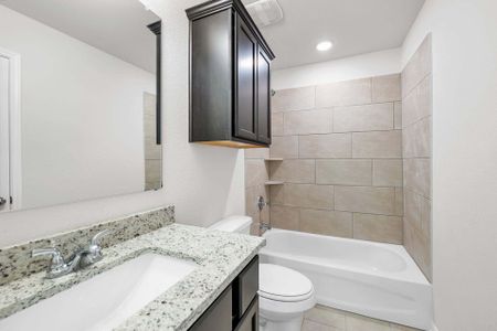 New construction Single-Family house 232 New Dawn Trl, Huntsville, TX 77320 plan The 1818 - image 12