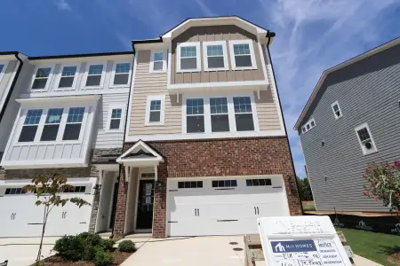New construction Townhouse house 10011 Secluded Garden Dr, Apex, NC 27523 plan Buckingham - image