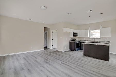 New construction Single-Family house 1005 E Tucker St, Fort Worth, TX 76104 - image 19
