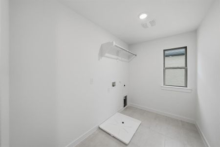 New construction Single-Family house 716 Kendall Ln, Celina, TX 75009 plan Danbury - SH 3104 - image 19