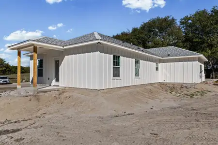 New construction Single-Family house 305 Meador St, Moody, TX 76557 - image
