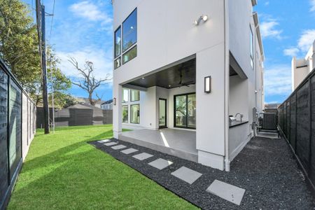 New construction Single-Family house 2232 Swift Blvd, Houston, TX 77030 - image 3