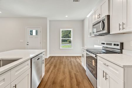 New construction Single-Family house 591 Brock Ave, Crestview, FL 32539 - image 8