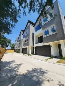 New construction Single-Family house 10926 Ivyridge Rd, Unit B, Houston, TX 77043 - image