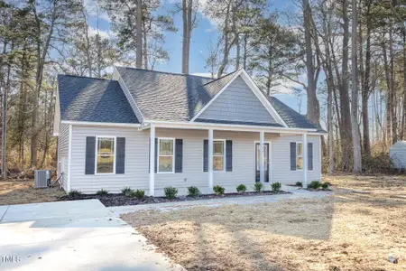 New construction Single-Family house 929 Micro Rd W, Selma, NC 27576 null- photo 0