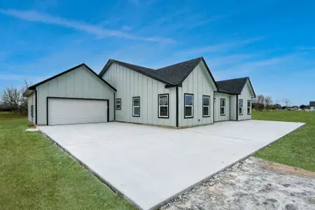 New construction Single-Family house 39934 Garrett Rd, Unit R, Brookshire, TX 77423 - image