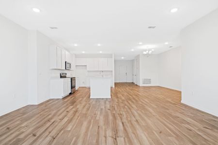 New construction Single-Family house 8510 Wiltshire Dr, Port Charlotte, FL 33981 plan Naples - image 9