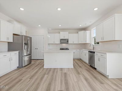 New construction Single-Family house 632 Hipwood Dr, Zebulon, NC 27597 plan Drayton - image