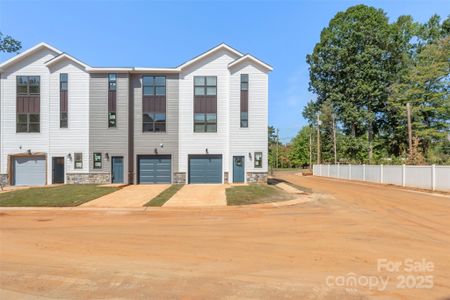 New construction Townhouse house 1120 Wonder Wy, Charlotte, NC 28208 - image