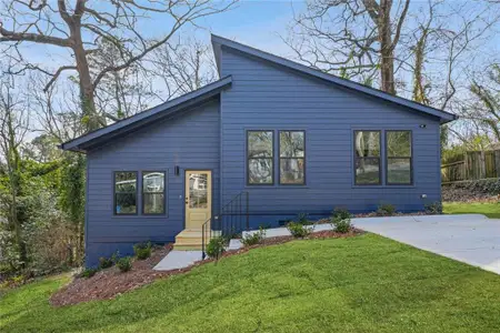 New construction Single-Family house 1674 Mary George Ave Nw, Atlanta, GA 30318 - image