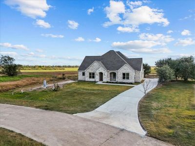 New construction Single-Family house 224 Cripple Creek Ln, Angleton, TX 77515 - image