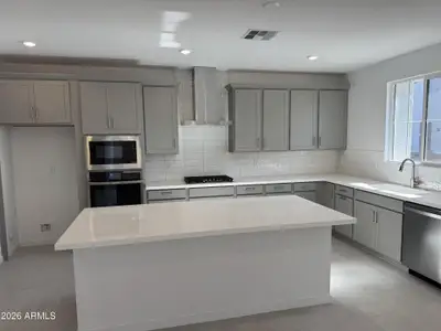 New construction Single-Family house 2460 W Maximo Wy, Phoenix, AZ 85085 - image 6