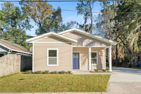 New construction Single-Family house 2016 Ne 3Rd Ave, Gainesville, FL 32641 - image