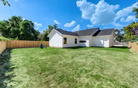 New construction Single-Family house 16736 Forest Trail Dr, Channelview, TX 77530 - image