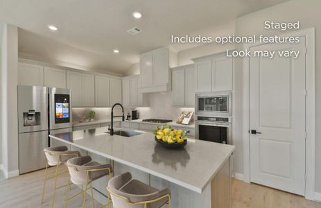 New construction Single-Family house 26120 Treetop Terrace Ln, Montgomery, TX 77316 plan 4046 Elevation B - image 9