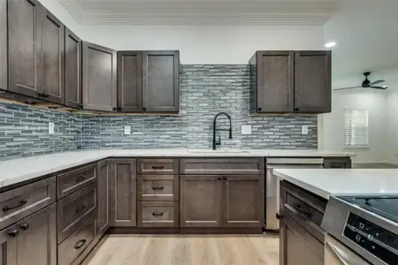 New construction Single-Family house 1727 Pear, Dallas, TX 75215 - image 3