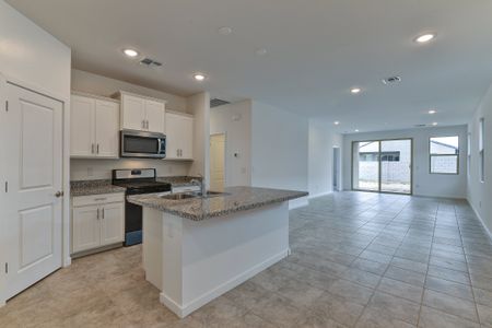 New construction Single-Family house 314 S San Marino Lp, Casa Grande, AZ 85194 null- photo 4 4