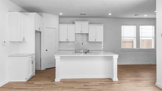 New construction Single-Family house 6635 Escondido Dr, Rosharon, TX 77583 - image 13