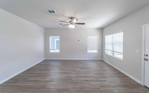 New construction Single-Family house 372 Kenai Dr, Kyle, TX 78640 plan Sapphire - image 14