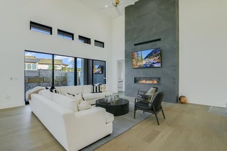 New construction Single-Family house 105 Via Roma Ct, Horseshoe Bay, TX 78657 - image 7