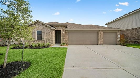 New construction Single-Family house 713 Brazos Trail, Dayton, TX 77535 Plan E40L- photo 0