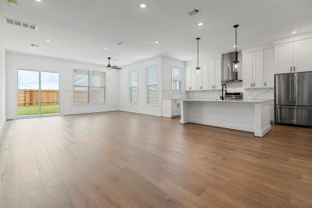 New construction Single-Family house 1824 Drover Ln, Rosenberg, TX 77471 - image 16