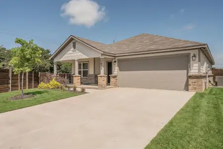 New construction Single-Family house 440 Rose Ave, Cleburne, TX 76033 plan 1600 - image
