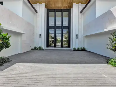 New construction Single-Family house 7 Seneca Rd, Sea Ranch Lakes, FL 33308 - image