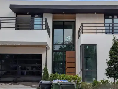 New construction Single-Family house 528 Ne 13Th Ave, Fort Lauderdale, FL 33301 - image