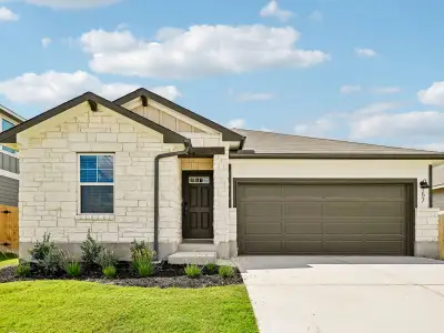 New construction Single-Family house 157 Sleep Holw, Jarrell, TX 76537 plan The Briscoe (820) - image