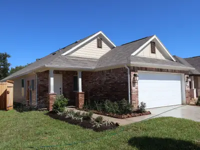 New construction Single-Family house 1033 Garnet Star Dr, La Marque, TX 77568 plan Azalea - image