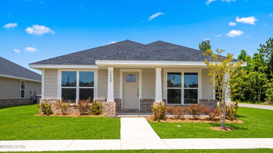 New construction Single-Family house 1202 Primrose Ln, Panama City, FL 32404 plan 1520 - image