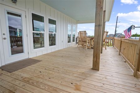 New construction Single-Family house 131 S Mae Cir S, Crystal Beach, TX 77650 - image