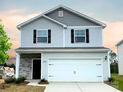 New construction Single-Family house 6226 Balham Lane, Charlotte, NC 28215 - photo 0 0