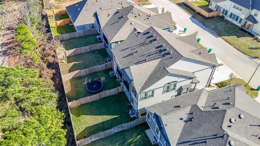 New construction Townhouse house 331 E Coralburst Loop, Montgomery, TX 77316 null- photo 32 32