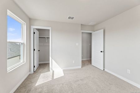 New construction Single-Family house 13527 Henri Castro Wy, San Antonio, TX 78253 plan Poinsettia - image 12