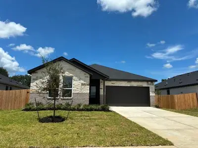 New construction Single-Family house 513 Robin St, Angleton, TX 77515 plan Walsh - image
