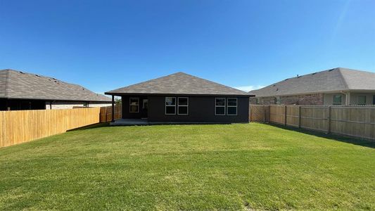 New construction Single-Family house 13484 Stage Coach Ln, Cresson, TX 76035 Glendale - photo 15 15