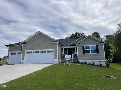 New construction Single-Family house 250 Mahogany Way, Four Oaks, NC 27524 - photo 0