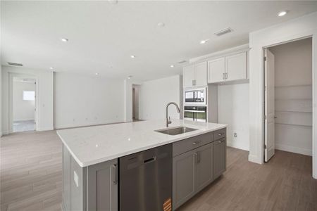 New construction Single-Family house 2953 Stewart Creek Cir, Plant City, FL 33565 - image 9